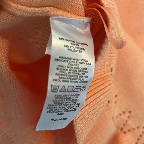 NWT orange sleeveless top - Picture 3 of 3